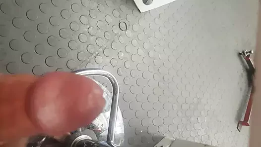 Sneaky masturbasyon at iş kadar ben boşalmak
