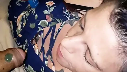 BBC'ye sıvı şeker koy ve boğazına kadar höpürdet.