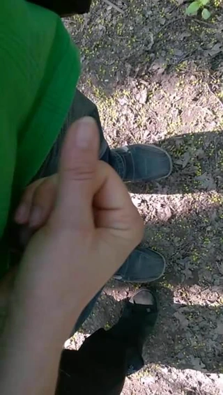 Artık kimse kullanmıyor içinde orman itibaren the eş hayır boşalmak