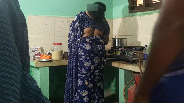 Bhavana aunty was working in the kitchen and invited me for sex and I had sex with him