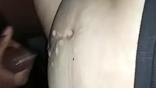 Bbw olgun sürtük cums üzerinde çük ve gets boşalmak yük üzerinde ona göbek