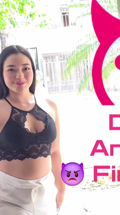 Amatör model Antonella ilk kez oyuncu seçmelerinde, güzel Kolombiyalı paisa seks yapıyor | Klip 2