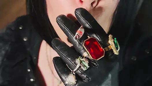 10 Rings Over My Leather Gloves! Smoking Miss Tina Snua Enjoy A cigarette With You