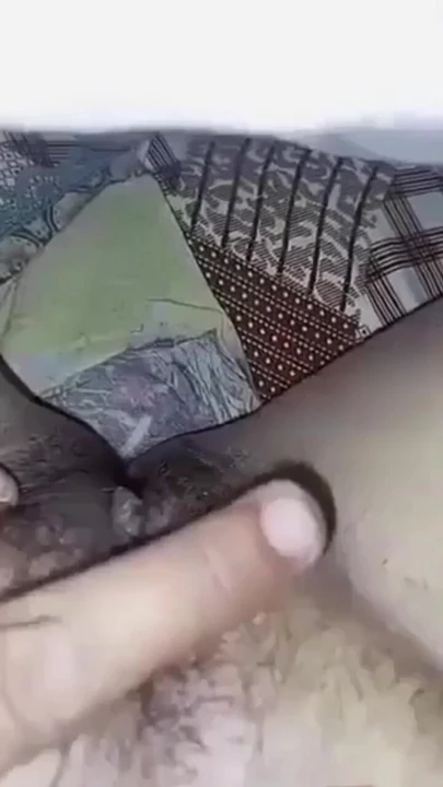 Kız arkadaşımda çuha çiçeğinin suyunu çıkarıyorum