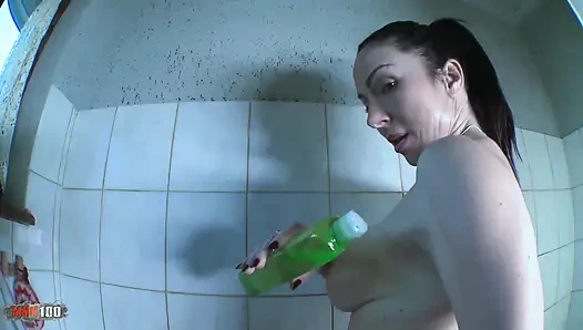 Jordan Perry: İspanyol orta yaşlı seksi kadın Jordan Perry'nin duşta büyük götü