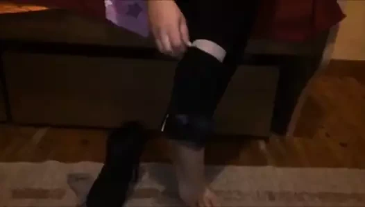 Lina'nın naylon (38 numara) ayakları