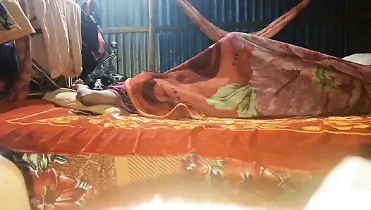 Seksi evli kadın veya kocam evimde seks yapıyor..