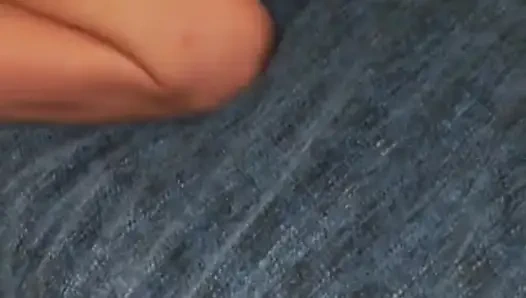 Sürtük Büyük Yarakları Ve Dölü Seviyor