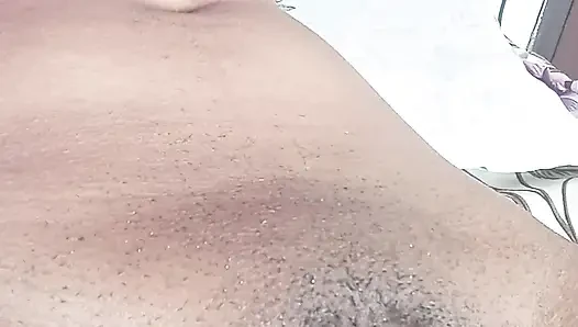 Kız evde mastürbasyon yapıyor