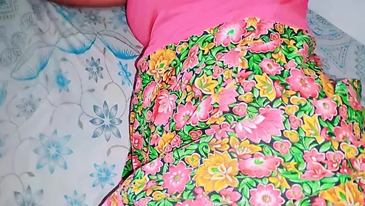 Srilankan seksi yeni kız arkadaş odada sikişiyor