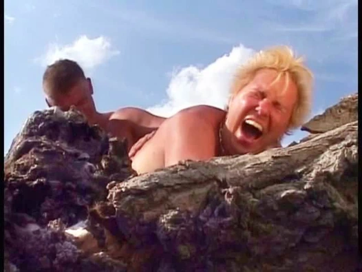 Painful anal ile Alman anneanne