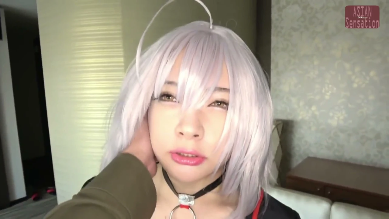 Submissive Cosplayer – Swallow and Rapid Orgasms – Chapter 1