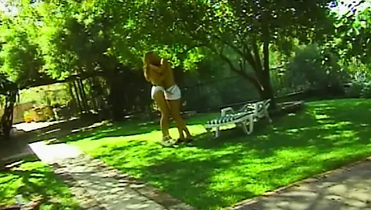 Weiße Höschen Chroniken: Sinnliche Gartenspiele