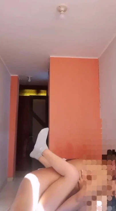 Падающий по челюсти момент из "Через некоторое время я встретил своего бывшего, и мы сделали все"