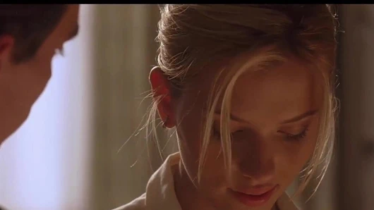 Scarlett johansson erotik ve seksi film sahneleri