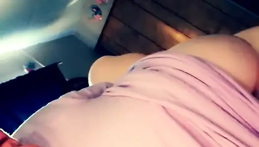 Şişman kıllı amcığımı seviyor musun?