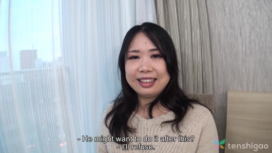 Kaori sakuraba Tokyo'da dışarıda seks arayan aldatan bir evli kadın