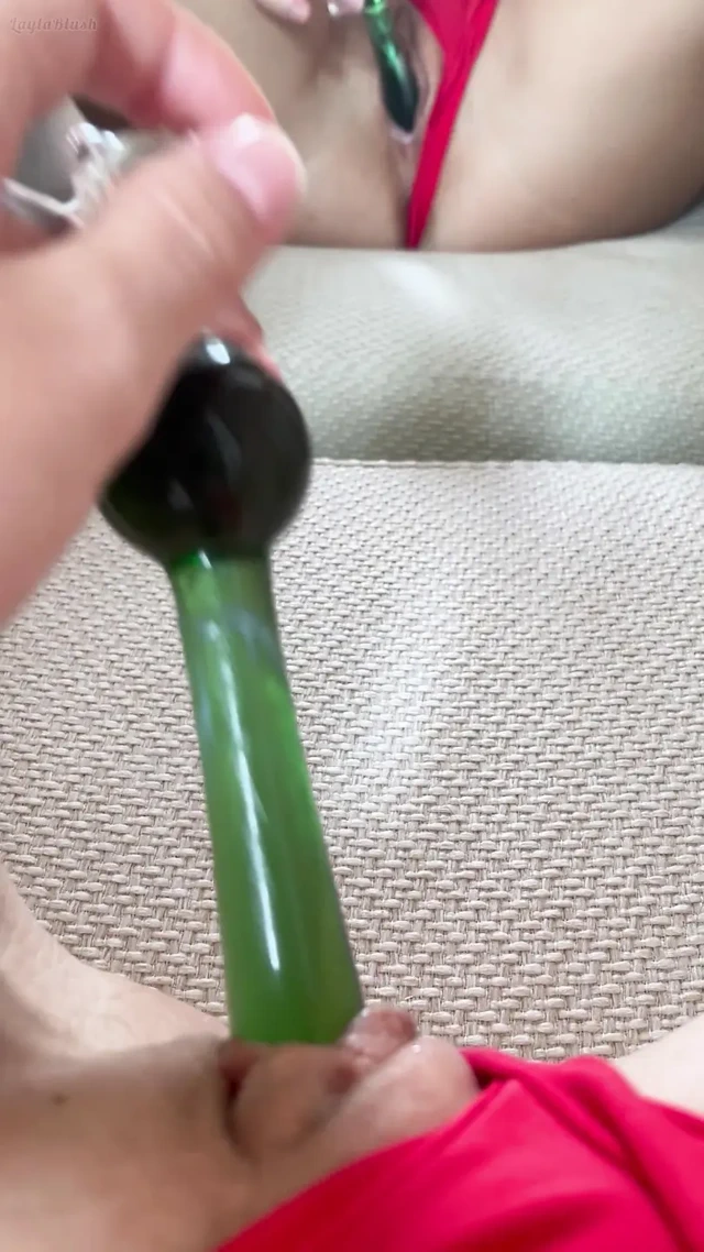 She start to play near mirror and dont stop until have orgasm