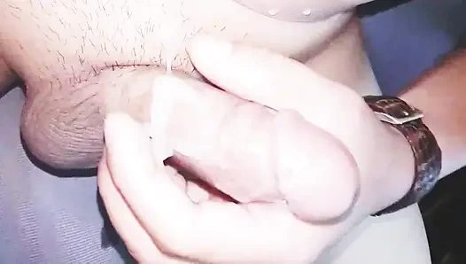 Yarakla mastürbasyon yapmayı seviyor