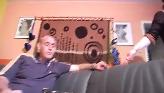 Bu kız hakkında ne düşünüyorsun- göğüsler?