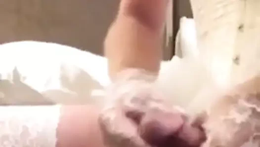 Otel odası rezerve edildi mi? kontrol et! beyaz iç çamaşırı? kontrol et!