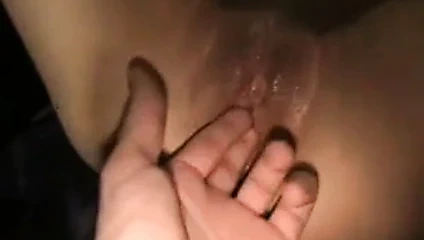 karısı oynuyor ile ona ıslak KEDİ