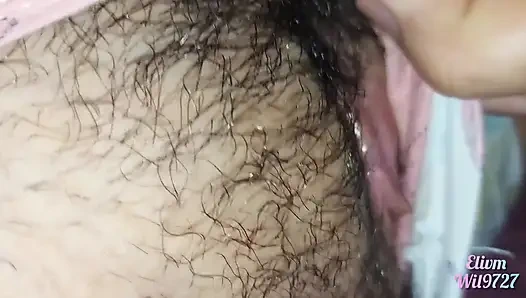 Komşumun üvey kız kardeşiyle amcığımla oynuyorum