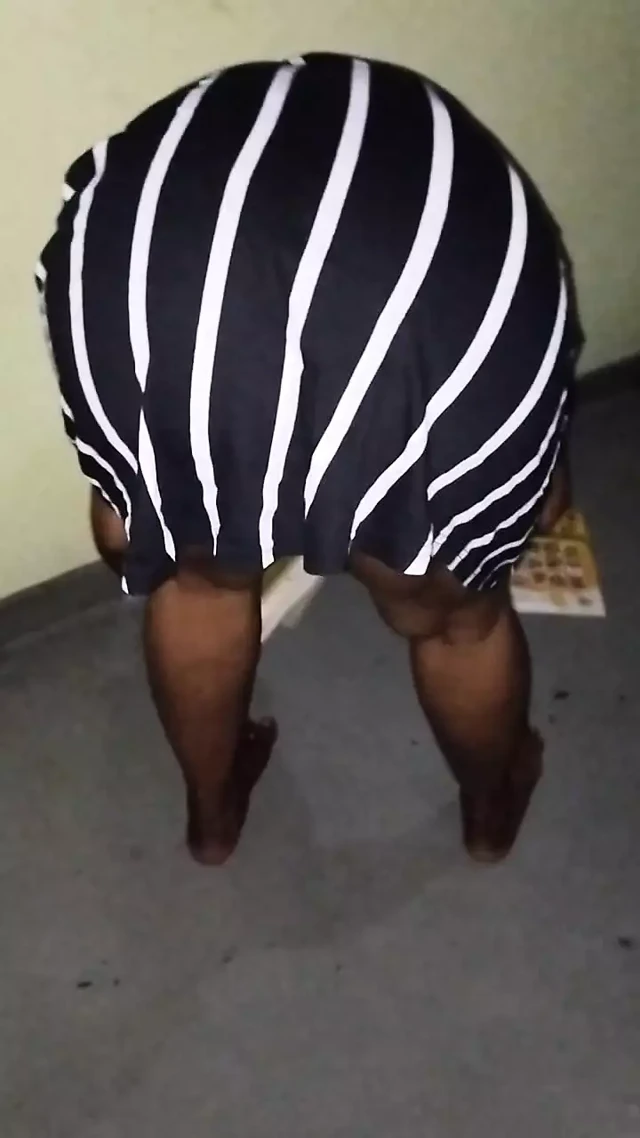 Eğildiğimde vajinam güzel görünüyor mu?