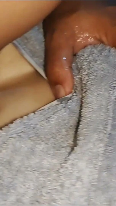 Pinay genç walker fışkırtarak orgazm oluyor şimdiye kadarki en iyi amına büyük bir boşalma | Klip 1