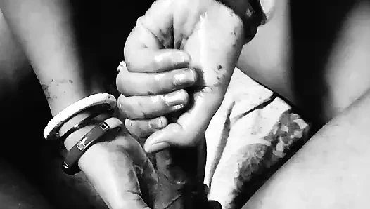 Simran'ın el masajı.