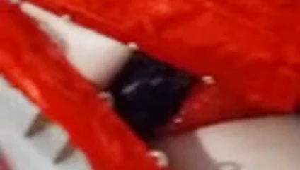 Seksi kırmızı korsem