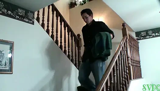 İri güzel erkek avcısı kayınvalidemi sikiyorum