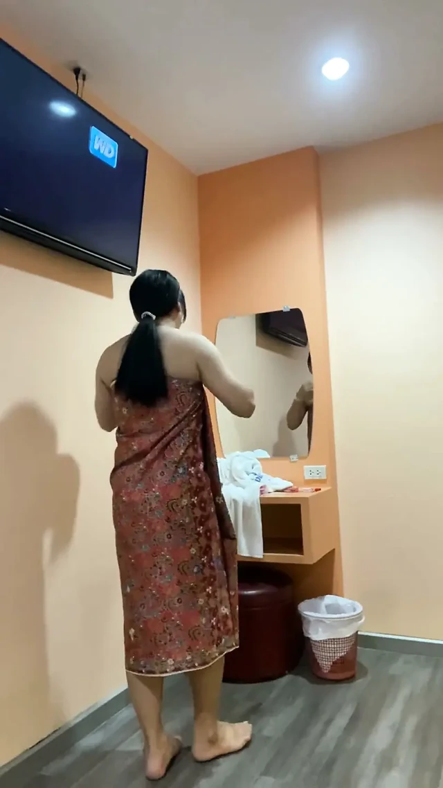 Liyakat törenini tamamladıktan sonra, hadi otele gidelim