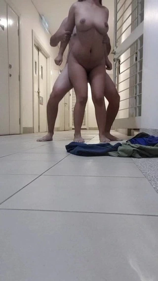 Rockateer16 açık seks