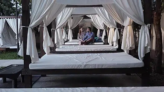 Seks Eğitmeni Sarışın Vahşi Üçlü Seks Yapıyor