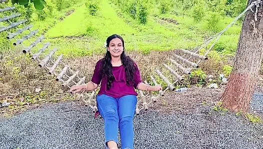 Hintli Marathi kavita yenge ve tatya yemek yerken otelin yemek masasında sikişiyor