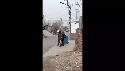 Şeftali vahşi bir adamla tanışıyor