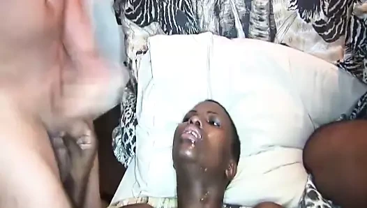 busty Afrika bebeğim aldı Yukarı için orgy