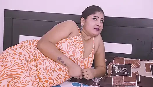 Sert amcık sikişi desi yaramaz karımı oynarken yakaladım.... katılmak