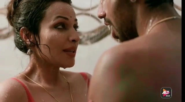 hizmetçi ile sıcak romantizm