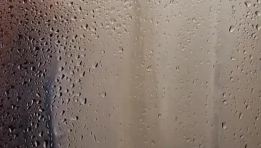 Ateşli çıplak Simon ile bu ateşli duş sahnesi