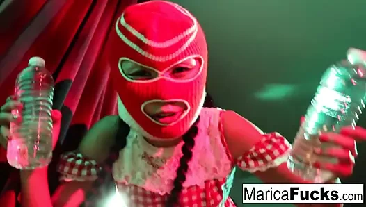 Marica, ev hırsızı chris horoz bazı bbc alır!