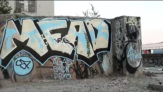 Büyük horoz seviyorum beni cezalandır