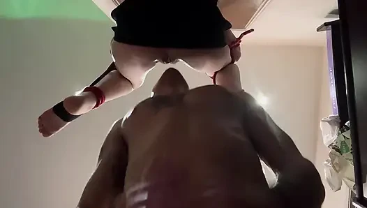 Üvey kız kardeşimle ilk kez seks yapıyorum