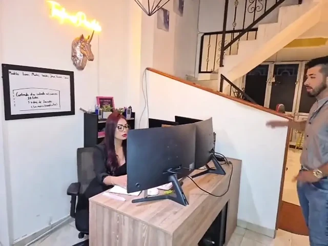 İşe Başladığım Ilk Gün Şirketimizin Insan Kaynaklarını Becerdim