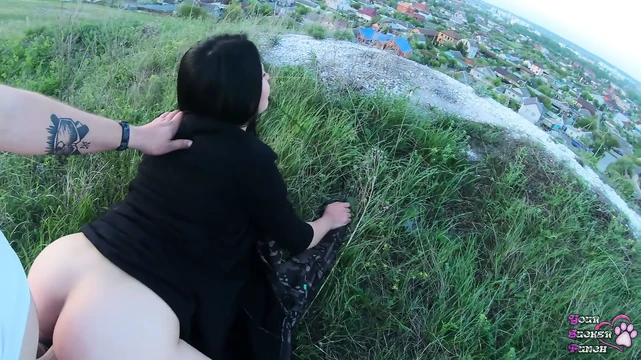 Трахнул готическую тинку перед целым городом