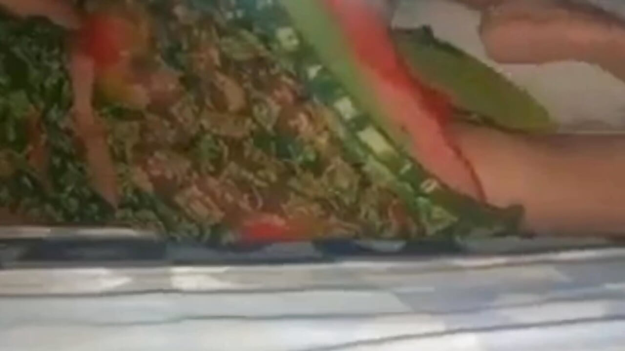 Ateşli desi teyze iş arkadaşı tarafından sikiliyor