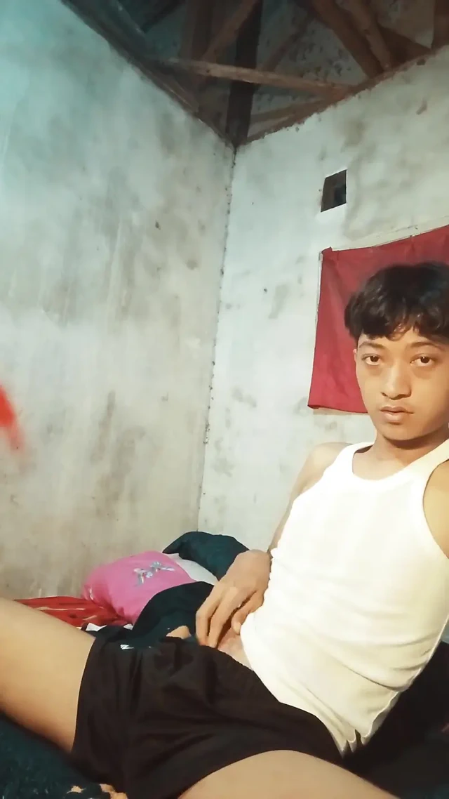 Gece parmak egzersizleri yapıyorum