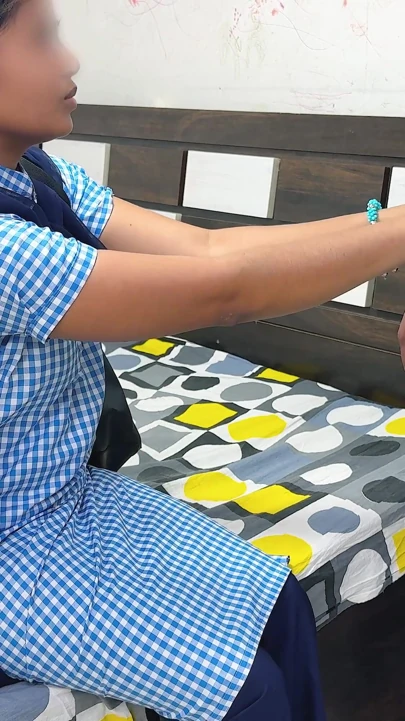 Komal sınavı geçemediği için öğretmen tarafından sikildi | Klip 1