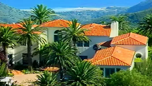 Sıcak ve her zaman ıslak milfs ile harika video